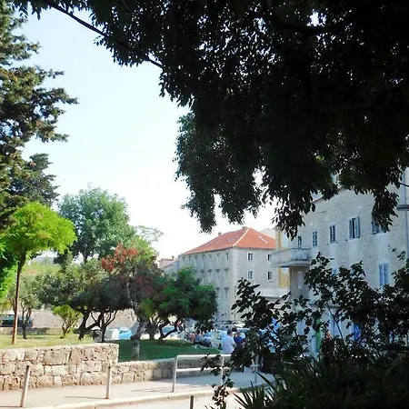 Milla *